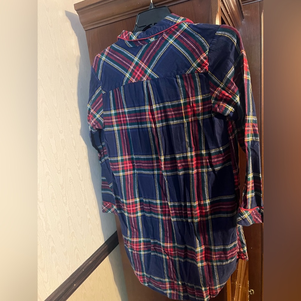 Liz Claiborne Navy and Red Plaid nightgown - Picture 3 of 3